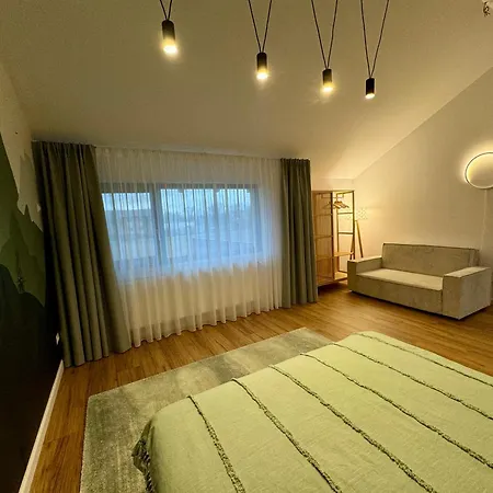 Epic Brasov, Cristian Villa