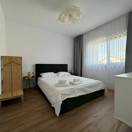 Villa Epic Brasov, Cristian *
