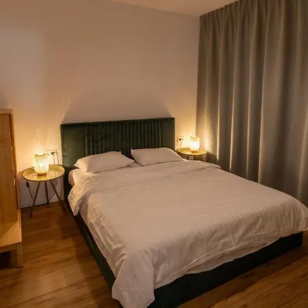 Epic Brasov, Cristian Villa